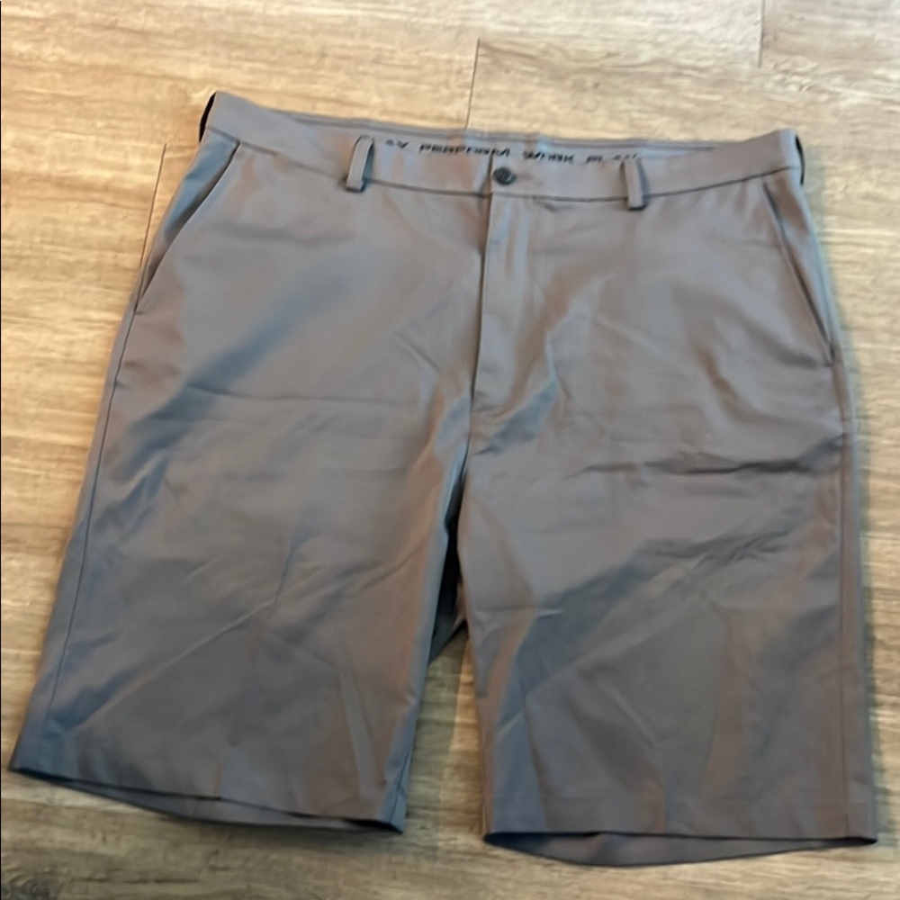Men's Gray Shorts